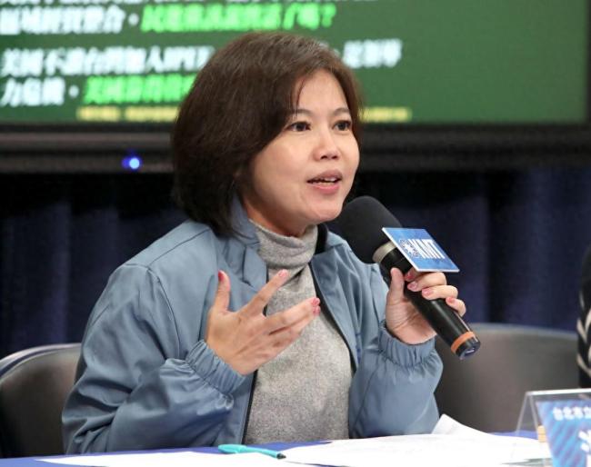 蓝议员批民进党施政全面停摆